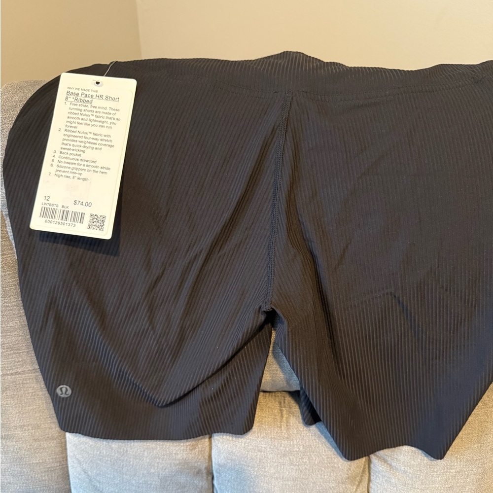 Black base pace shorts brand new with tags - Picture 4 of 4